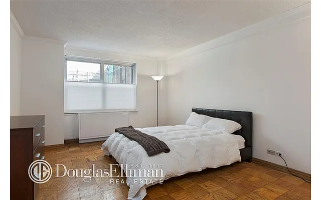 Sold by Douglas Elliman | media 10