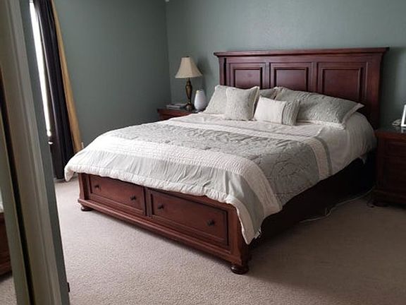 3rd image of 1827 Vasilion Pl NW