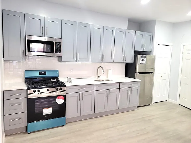 850 New Lots Ave #2R — Photo 1
