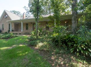 102 Deer Run Rd, Hattiesburg, MS 39402