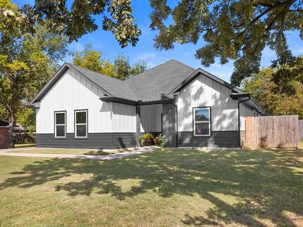 201 W South St, Whitesboro, TX 76273