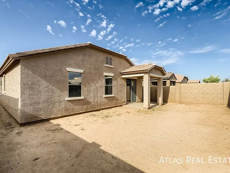 2610 W Gaby Rd — Photo 11