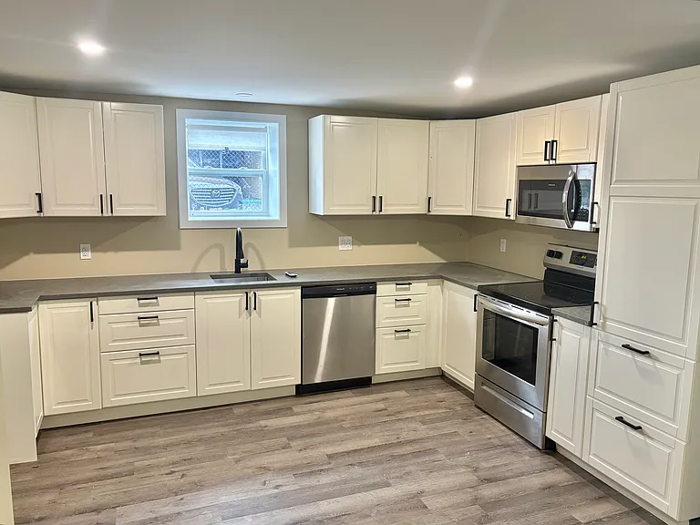 38 Frederick Ave — Photo 7