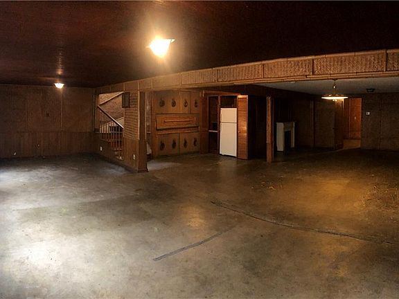2nd image of 2324 Broadway St