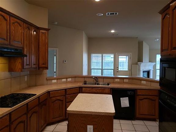 3rd image of 2609 Hardwood Trl