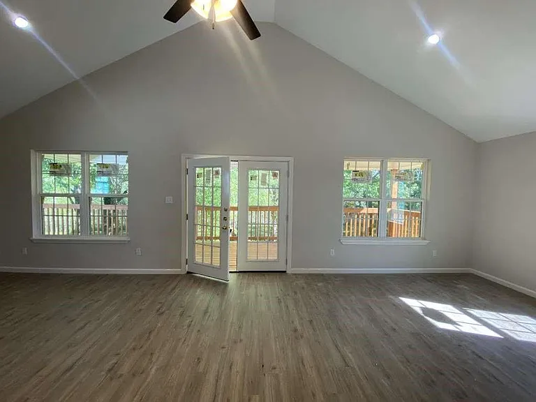283 Wood Fern Dr — Photo 5