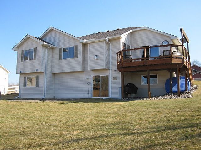 2nd image of 6470 210th Ln N