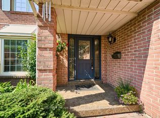939 Catskill Dr, Oshawa, ON L1J8J9