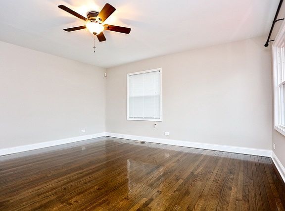 2nd image of 186 Craig Dr W