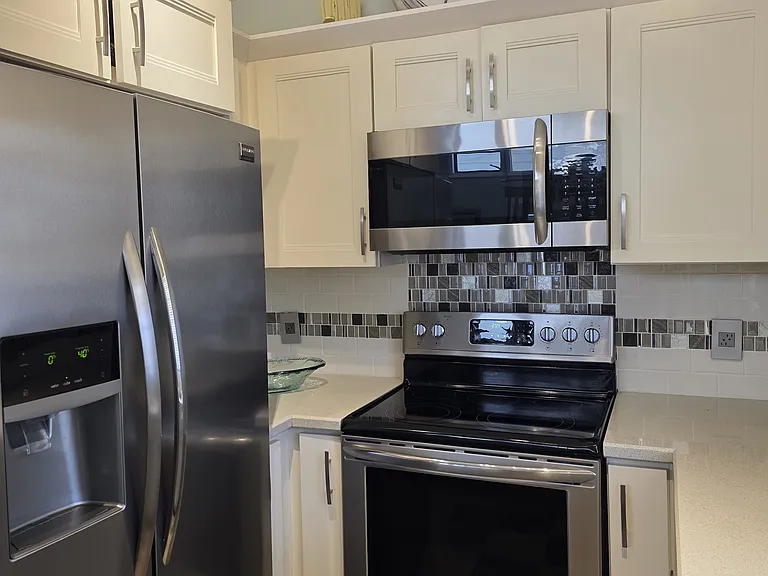 203 Aberdeen Ct — Photo 7