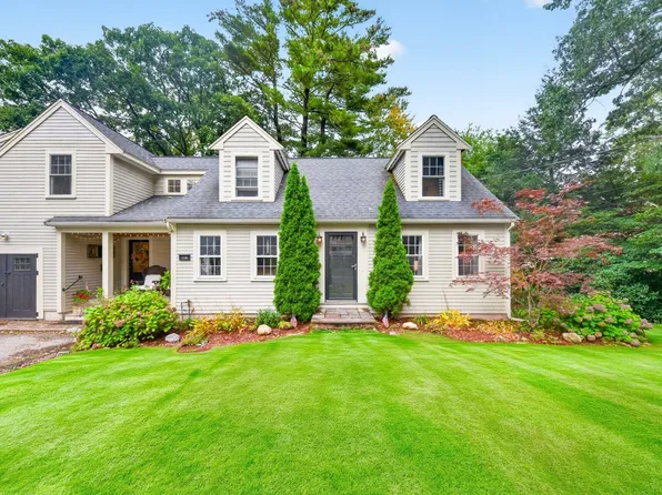 118 Pine Ridge Rd, Reading, MA 01867