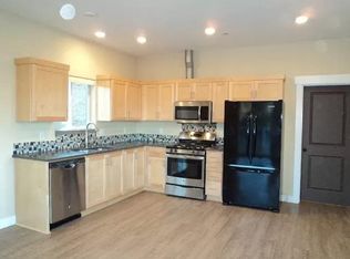 8742 N Delaware Ave UNIT B, Portland, OR 97217