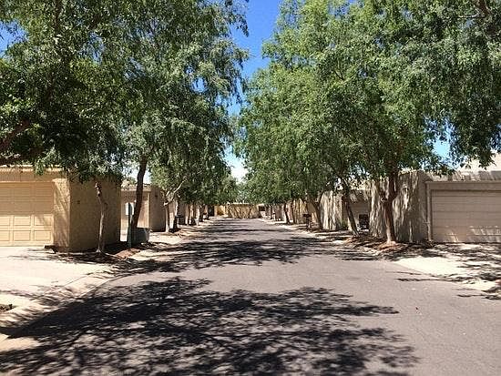 Private quiet community