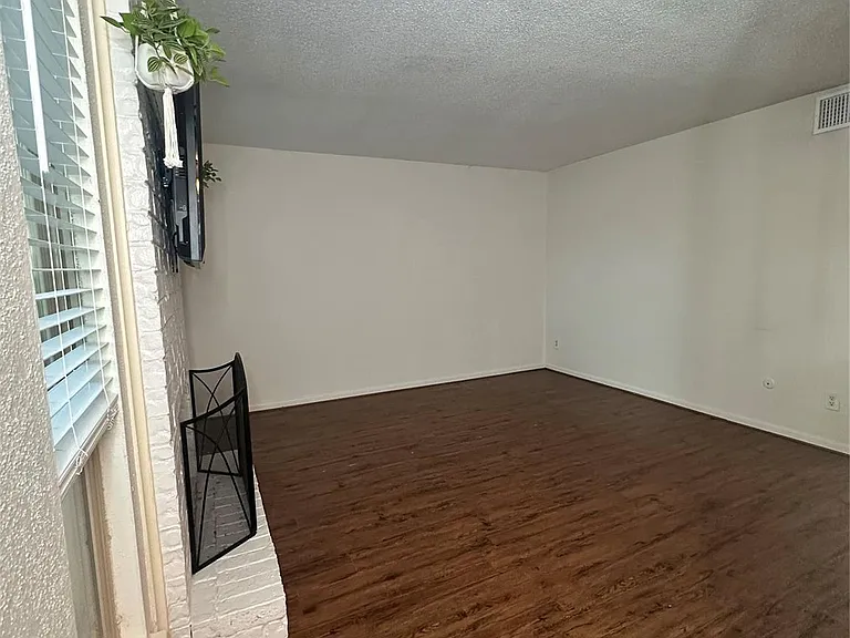 1413 Bonanza Rd #413 — Photo 5