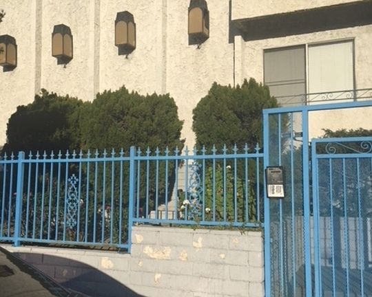 5th image of 1426 N Fairfax Ave APT 7