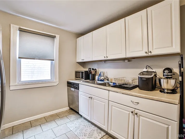 153 Springville Ave #LOWER — Photo 14