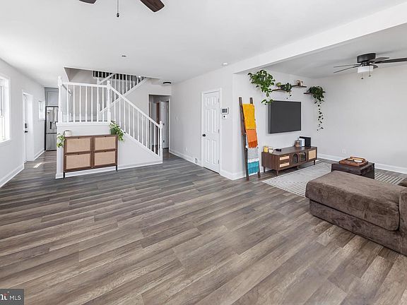 4th image of 710 Station Ave