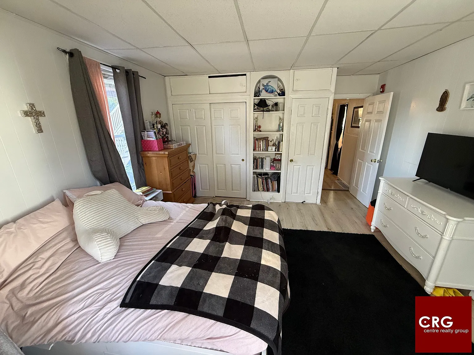 1 bed, 1.0 bath, $2,000 — Photo 2