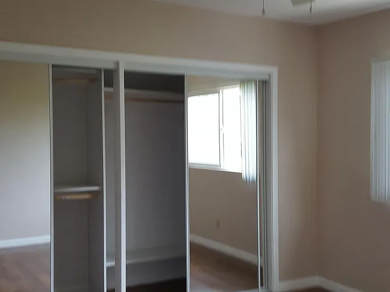 25903 Cypress St — Photo 7