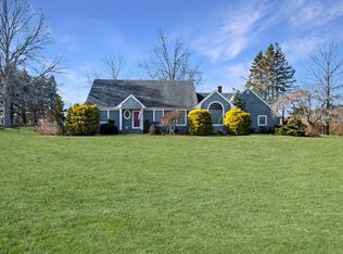 157 Pier Ave, Riverhead, NY 11901