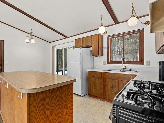 3rd image of 5351 Townline Rd