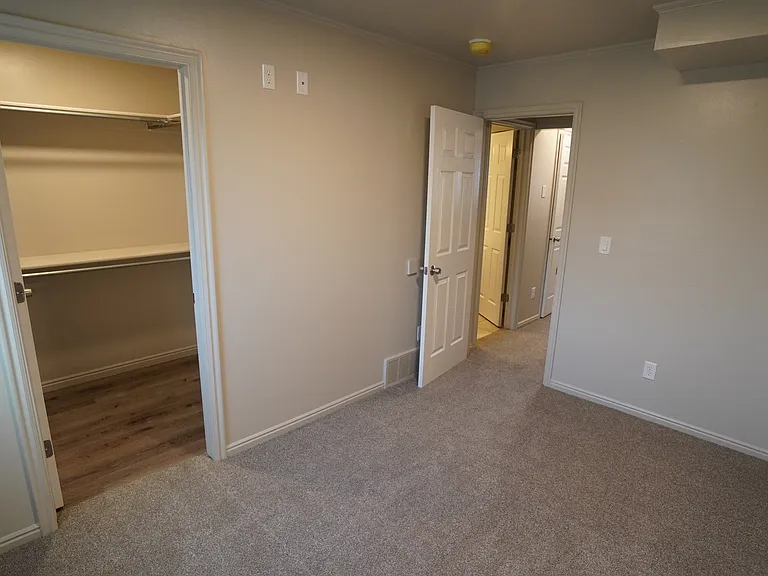 1045 S 1200 W #34 — Photo 15