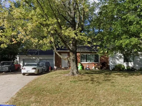 810 SE Douglas St, Lees Summit, MO 64063