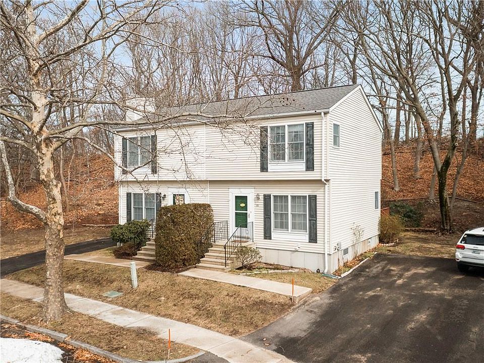 1st image of 20 Riverwoods Ct