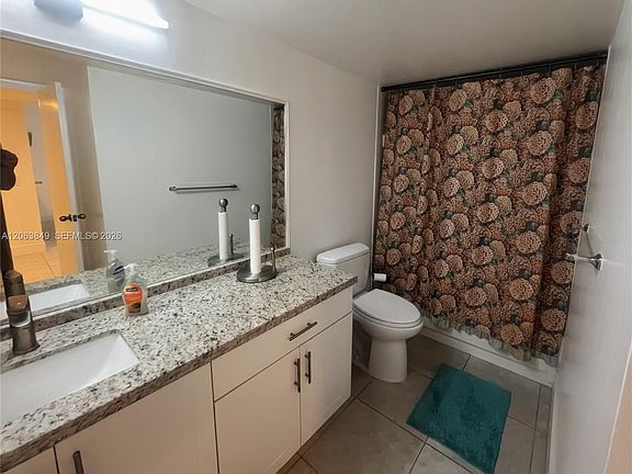 3rd image of 2901 N Nob Hill Rd APT 107