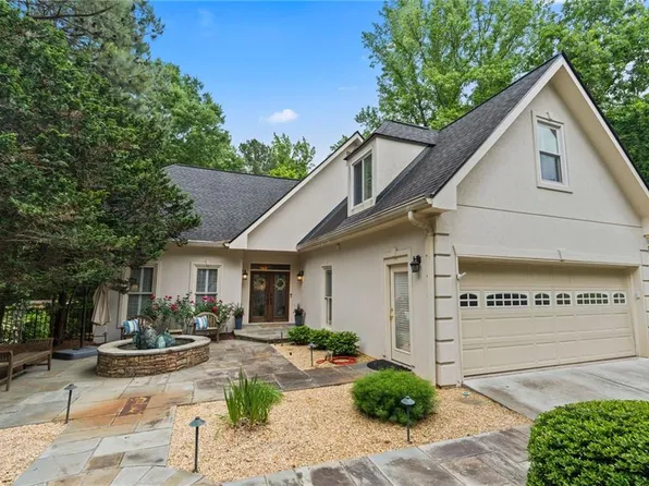 2891 Wynfair Dr, Marietta, GA 30062