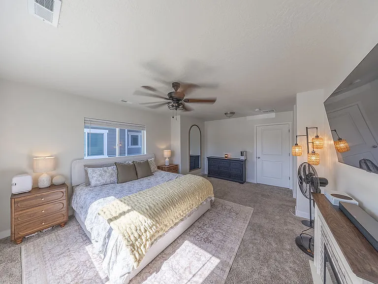 3758 S 3300 W — Photo 21
