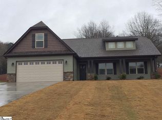 103 Long Creek Ct, Inman, SC 29349