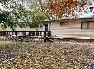 1315 Tuxedo Park Rd, Crete, NE 68333