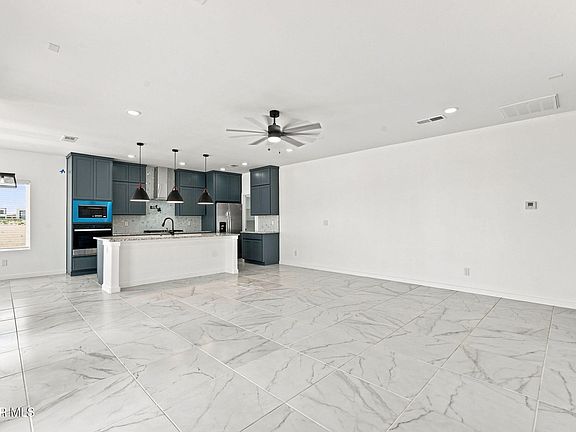 5th image of 9748 Calle Cancun St