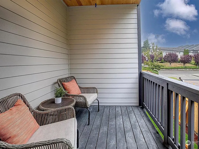 630 168th Pl SW — Photo 9