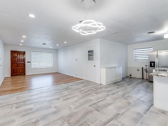 5th image of 1306 Circle Park Blvd