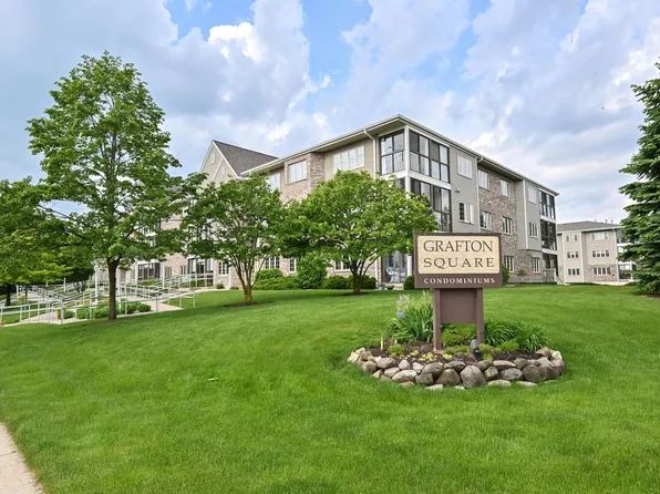 2137 1st AVENUE #305, Grafton, WI 53024