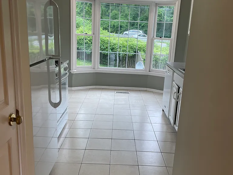 7919 Jensen Pl — Photo 4