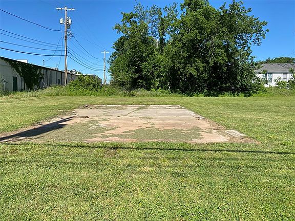 2nd image of N Market & 32nd St Lot 5