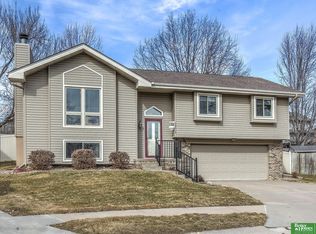 14810 Karen Cir, Omaha, NE 68137