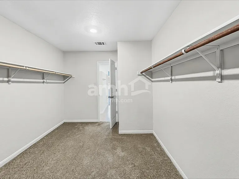 2709 Iberia Ct — Photo 11