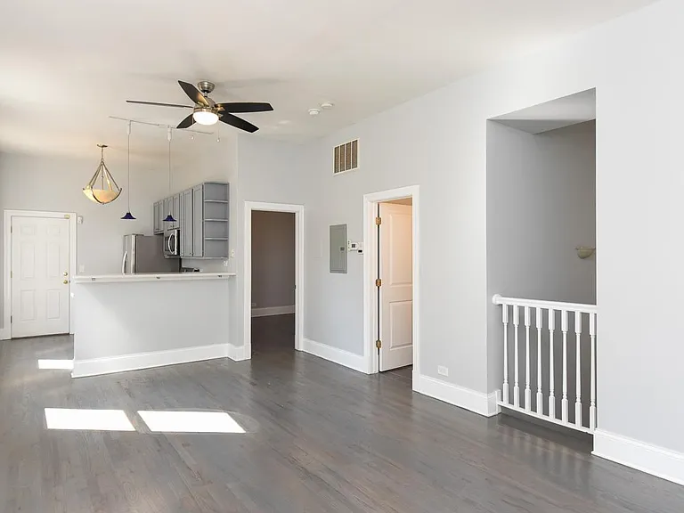 1713 W Julian St #1R — Photo 4