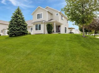 15430 Tanglewood Dr, Urbandale, IA 50323