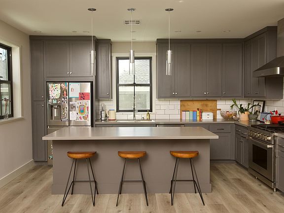 Kitchen with eat-in counter.