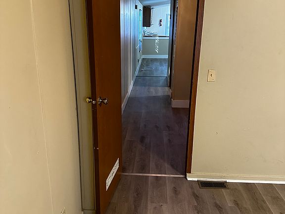 3rd image of 91 Mallard Pointe Rd