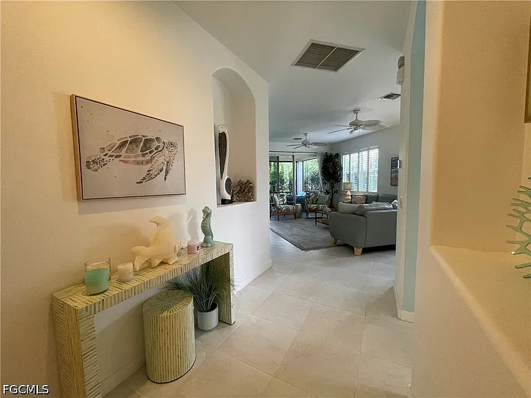 10640 Camarelle Cir — Photo 6