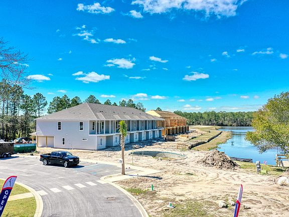 4th image of 142 Kara Lake Dr #24