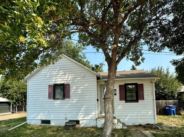 63 3rd Ave SW, Dickinson, ND 58601