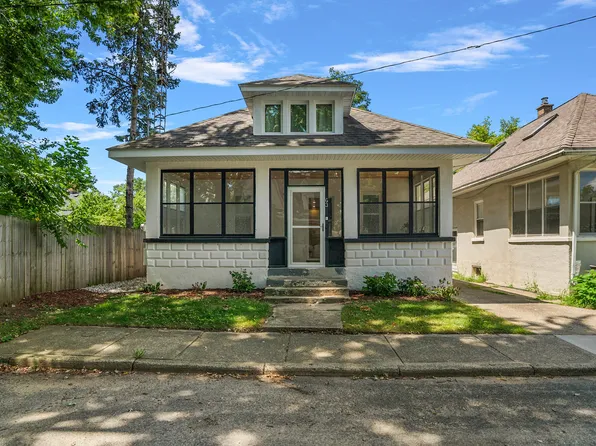 63 Iris Pl NE, Grand Rapids, MI 49503