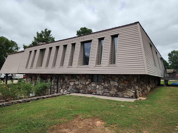 2806 Autumn Dr, Paragould, AR 72450